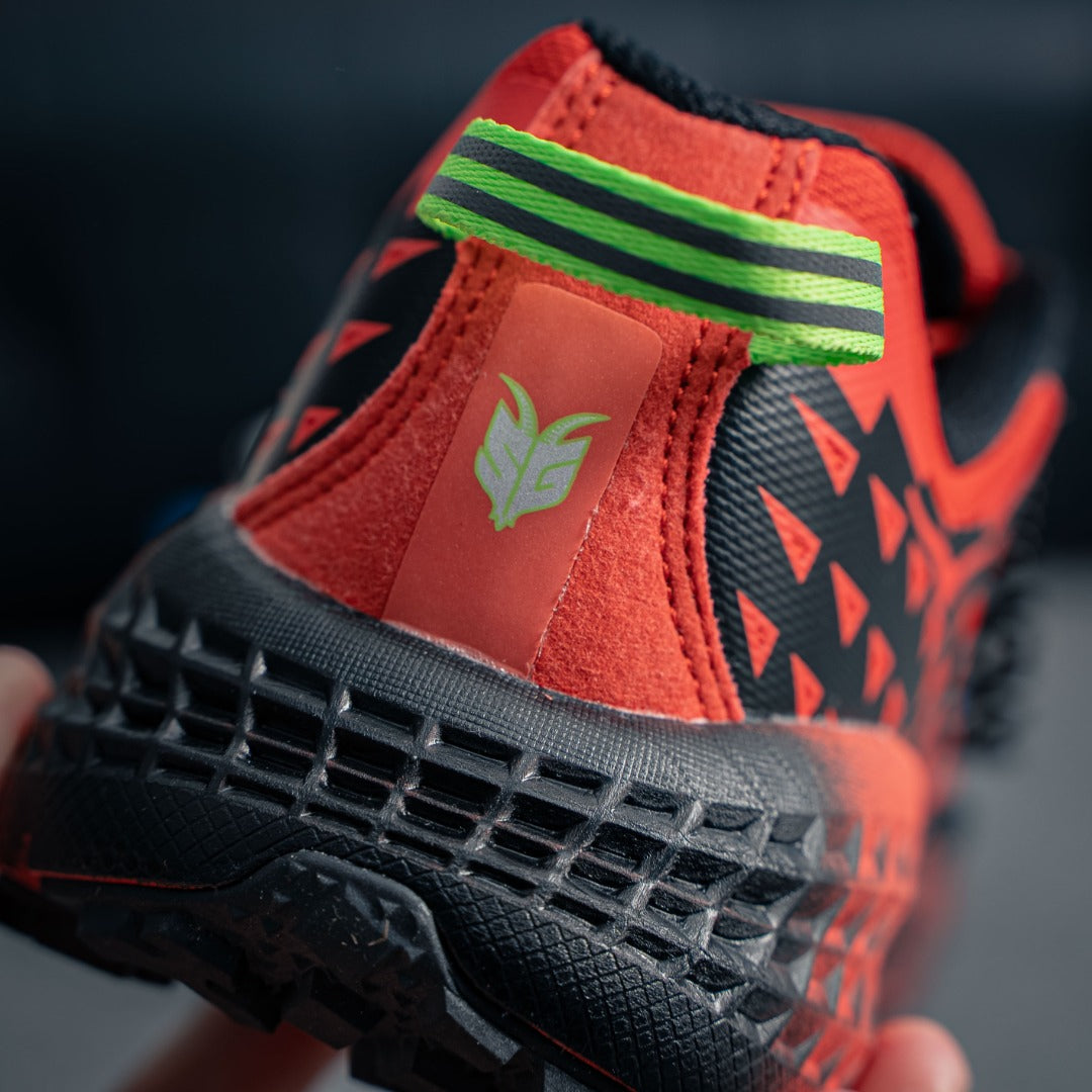 HOKA  ONE ONE SPEEDGOAT 2