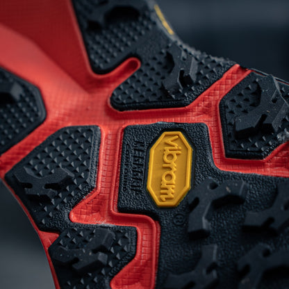 HOKA  ONE ONE SPEEDGOAT 2