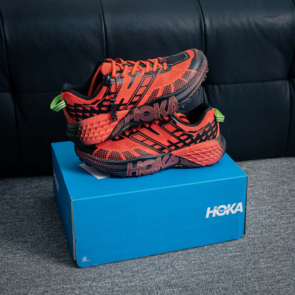 HOKA  ONE ONE SPEEDGOAT 2