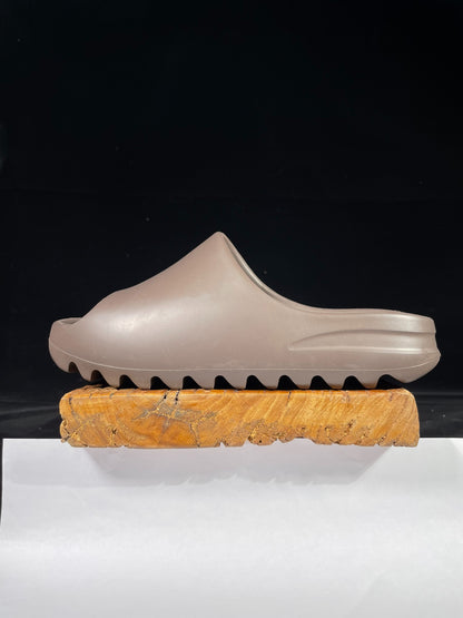 adidas YEEZY Slide "Soot"