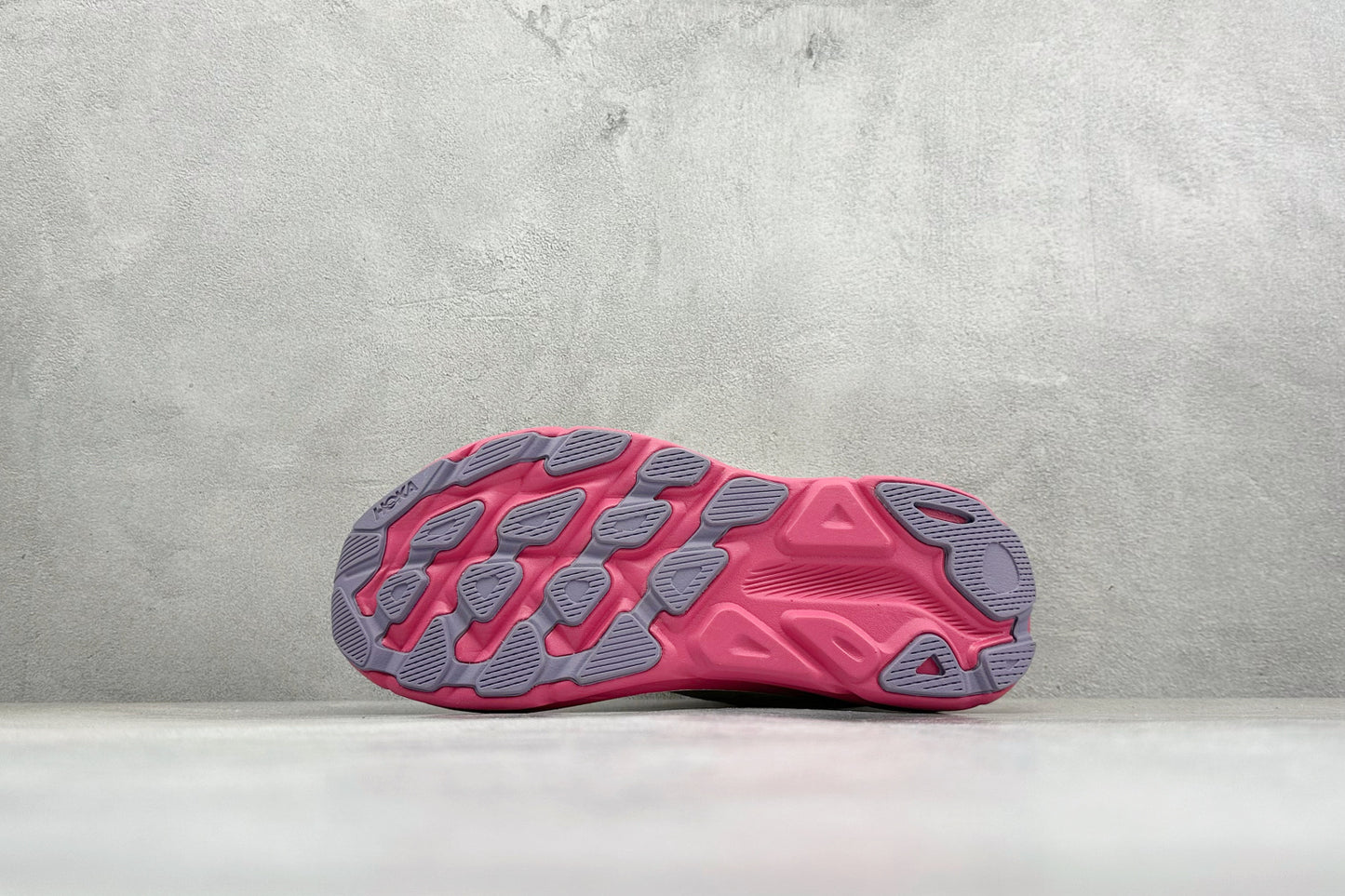 HOKA Clifton 9 Cream/Fuchsia Daily Running Trainers