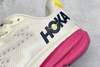 HOKA Clifton 9 Cream/Fuchsia Daily Running Trainers