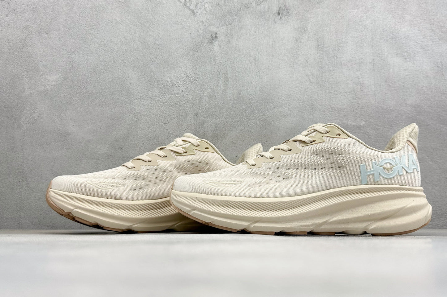 HOKA Clifton 9 Cream Running Shoes