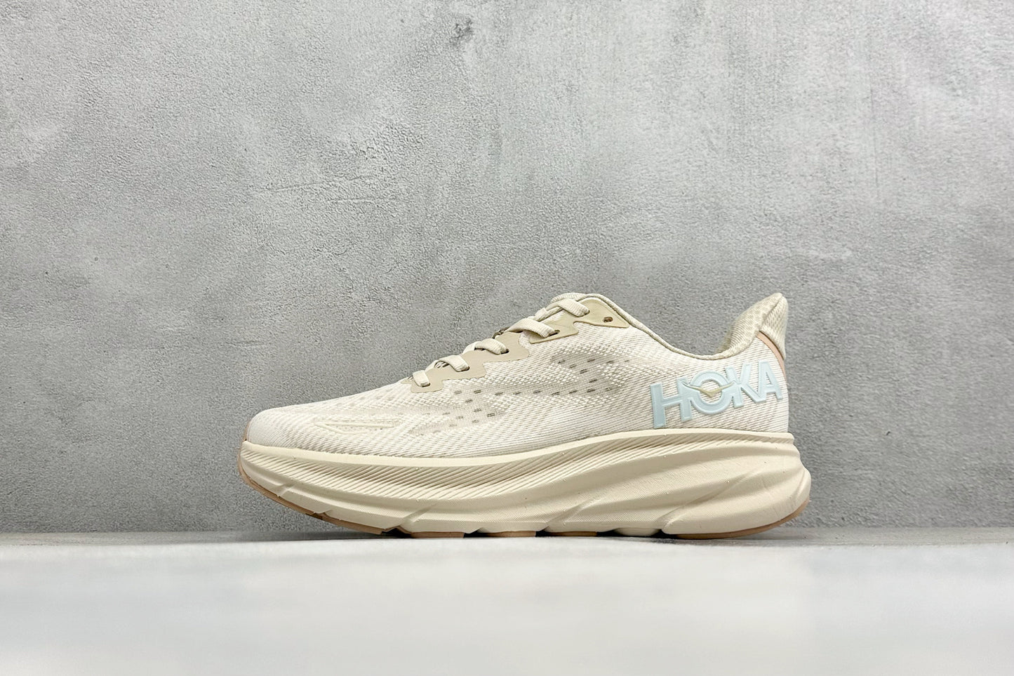 HOKA Clifton 9 Cream Running Shoes