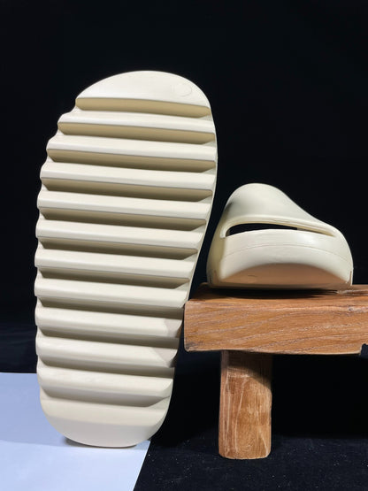 adidas YEEZY Slide "Bone"