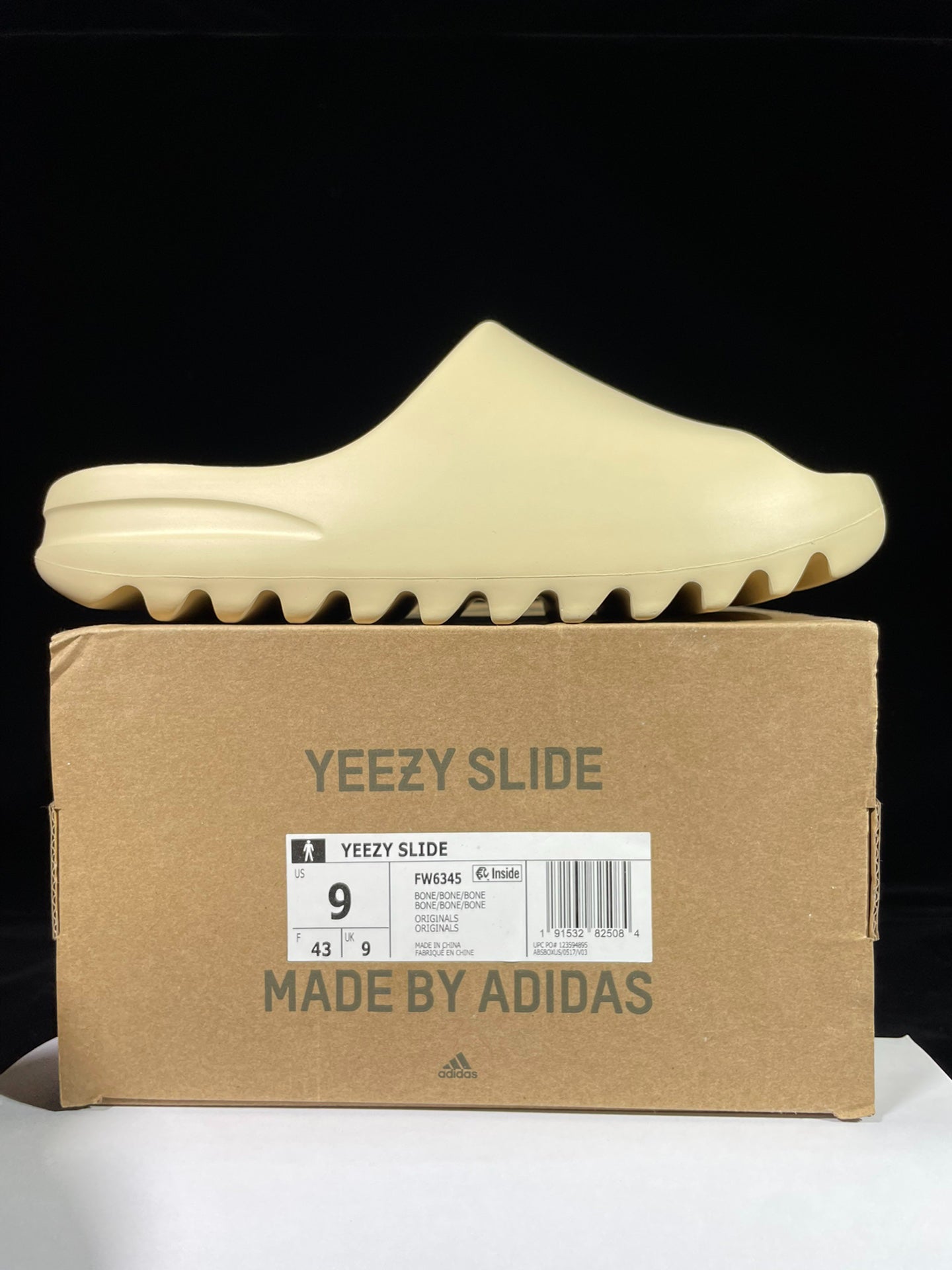 adidas YEEZY Slide "Bone"
