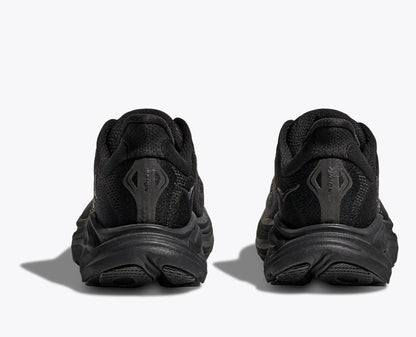 HOKA Clifton 10 Black / Black
