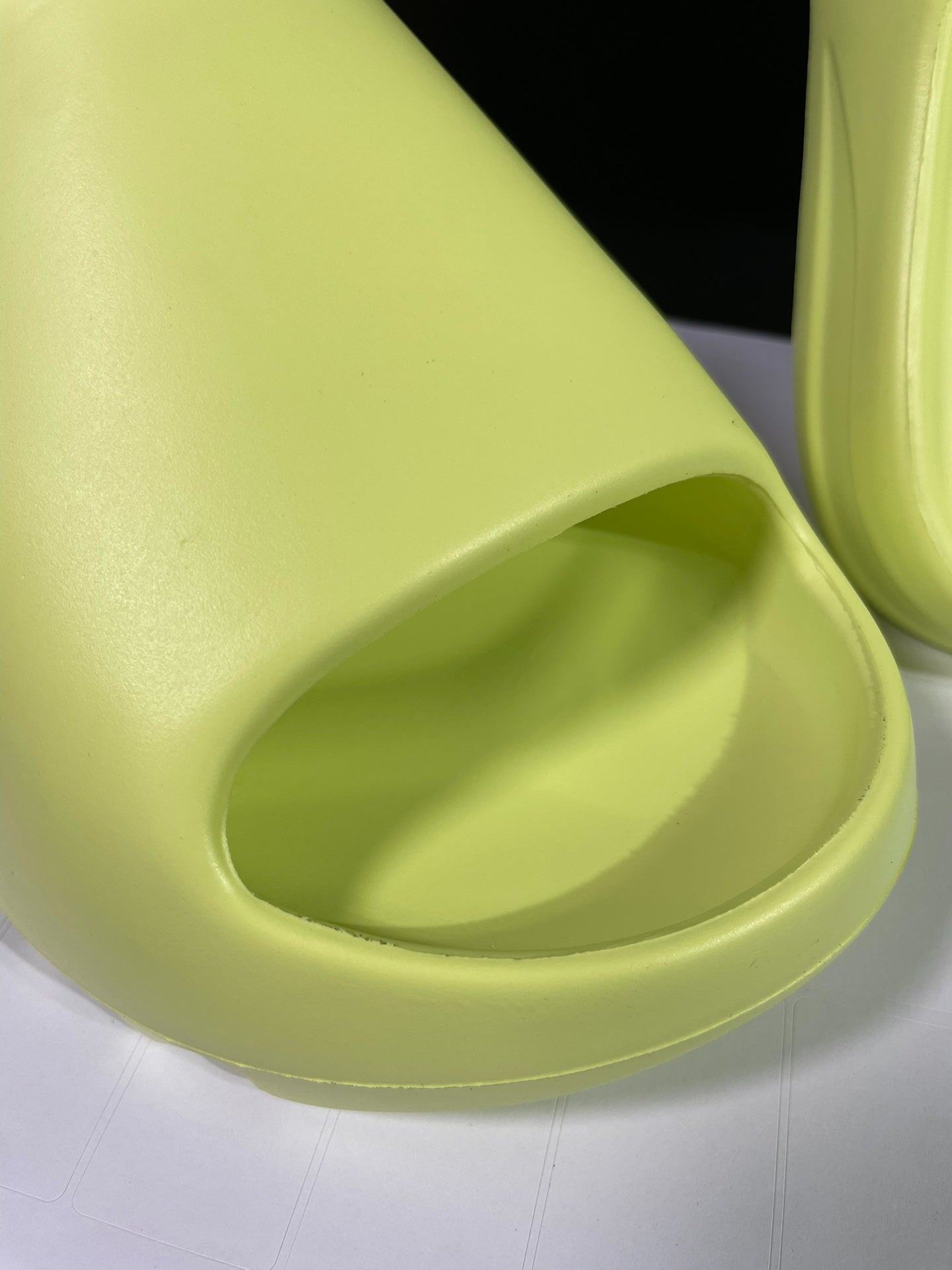 adidas YEEZY Slide "Glow Green"