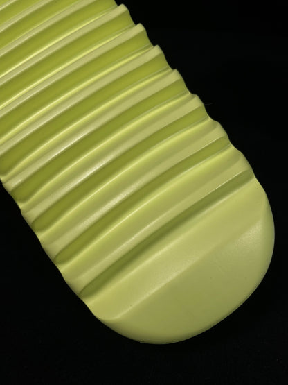 adidas YEEZY Slide "Glow Green"