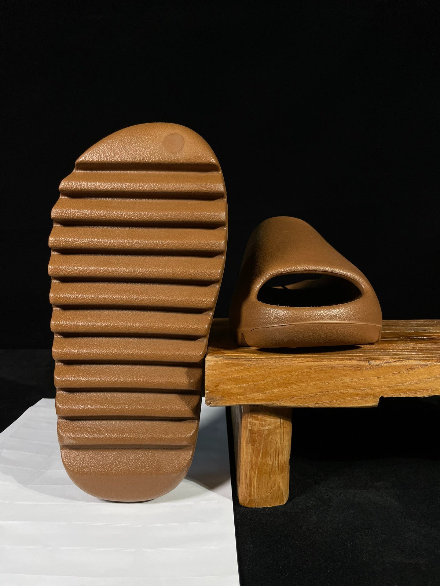 adidas YEEZY Slide "Flax"