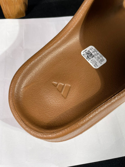 adidas YEEZY Slide "Flax"