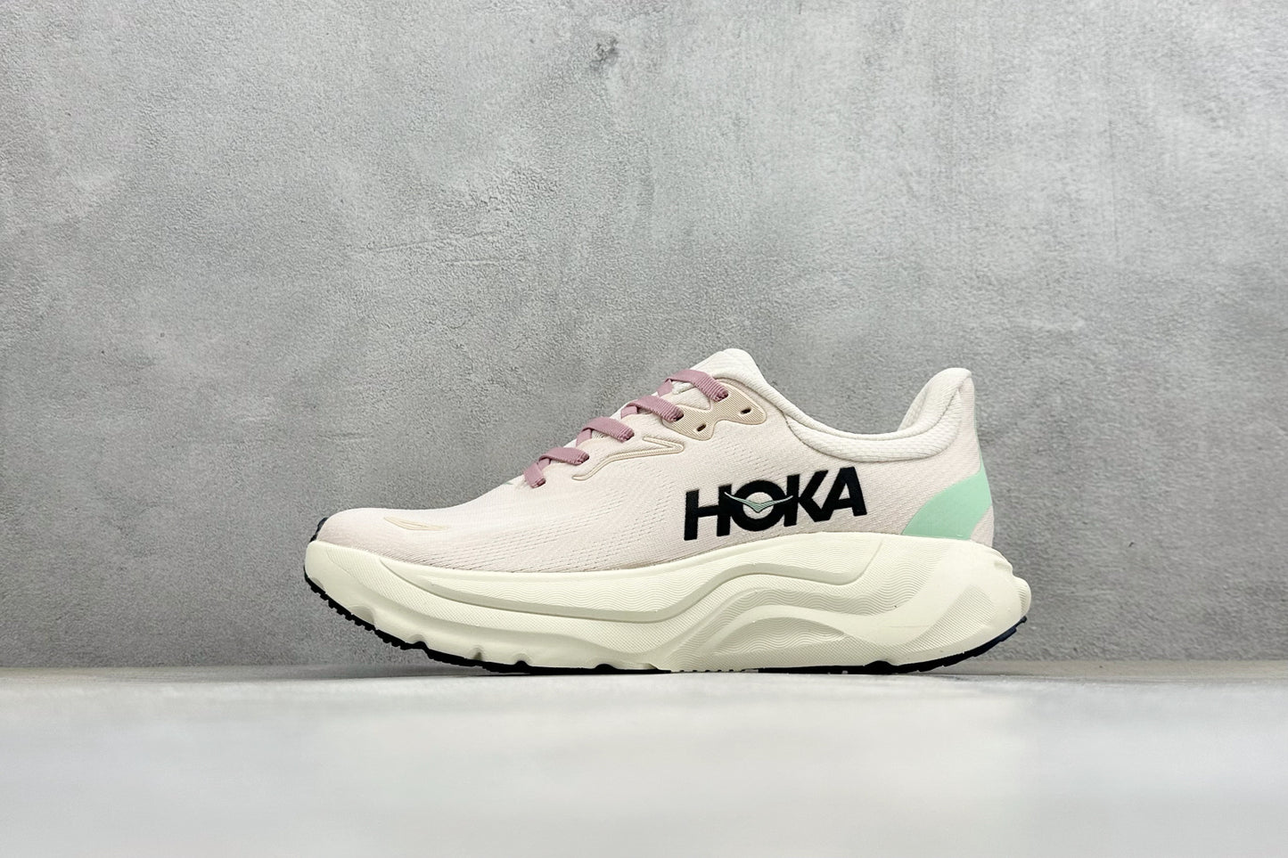 HOKA Arahi 8 Cream Mint Green Women Stability Running Shoes