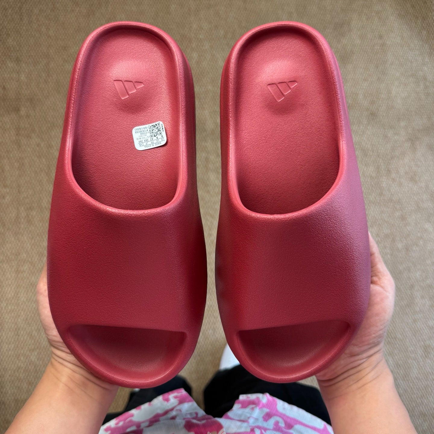 Adidas Yeezy Slide “Garmine”