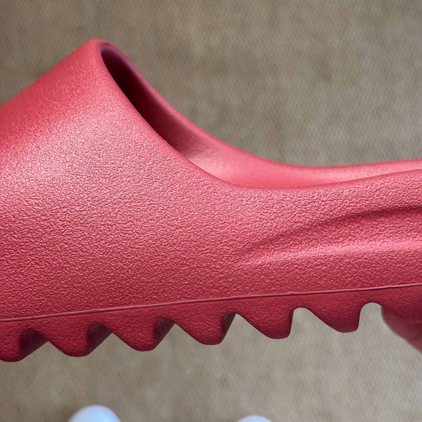 Adidas Yeezy Slide “Garmine”