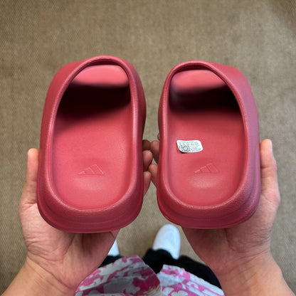 Adidas Yeezy Slide “Garmine”
