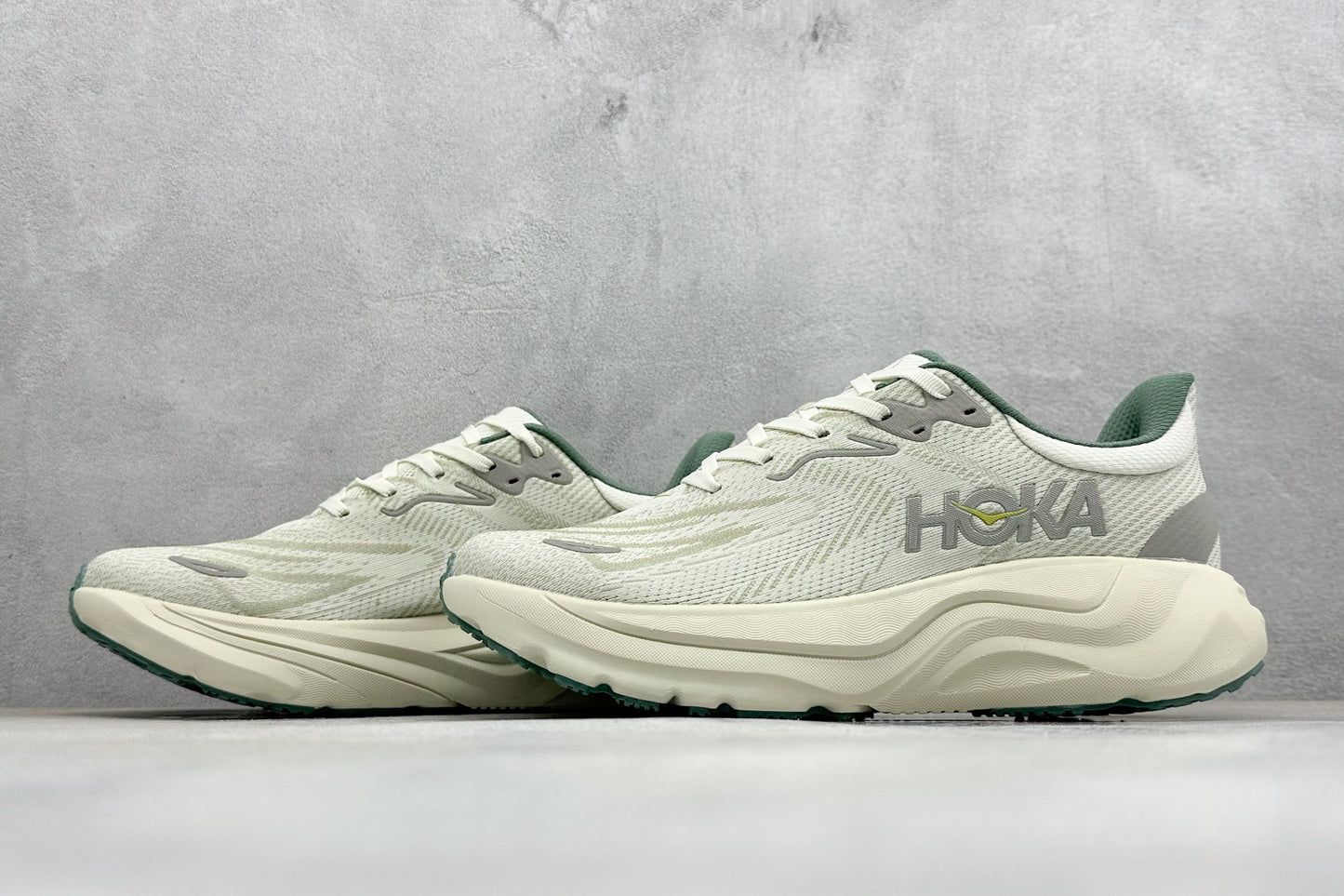 HOKA Arahi 8 Off White Deep Green Stability Running Shoes