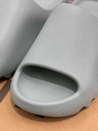 adidas YEEZY Slide "Salt"
