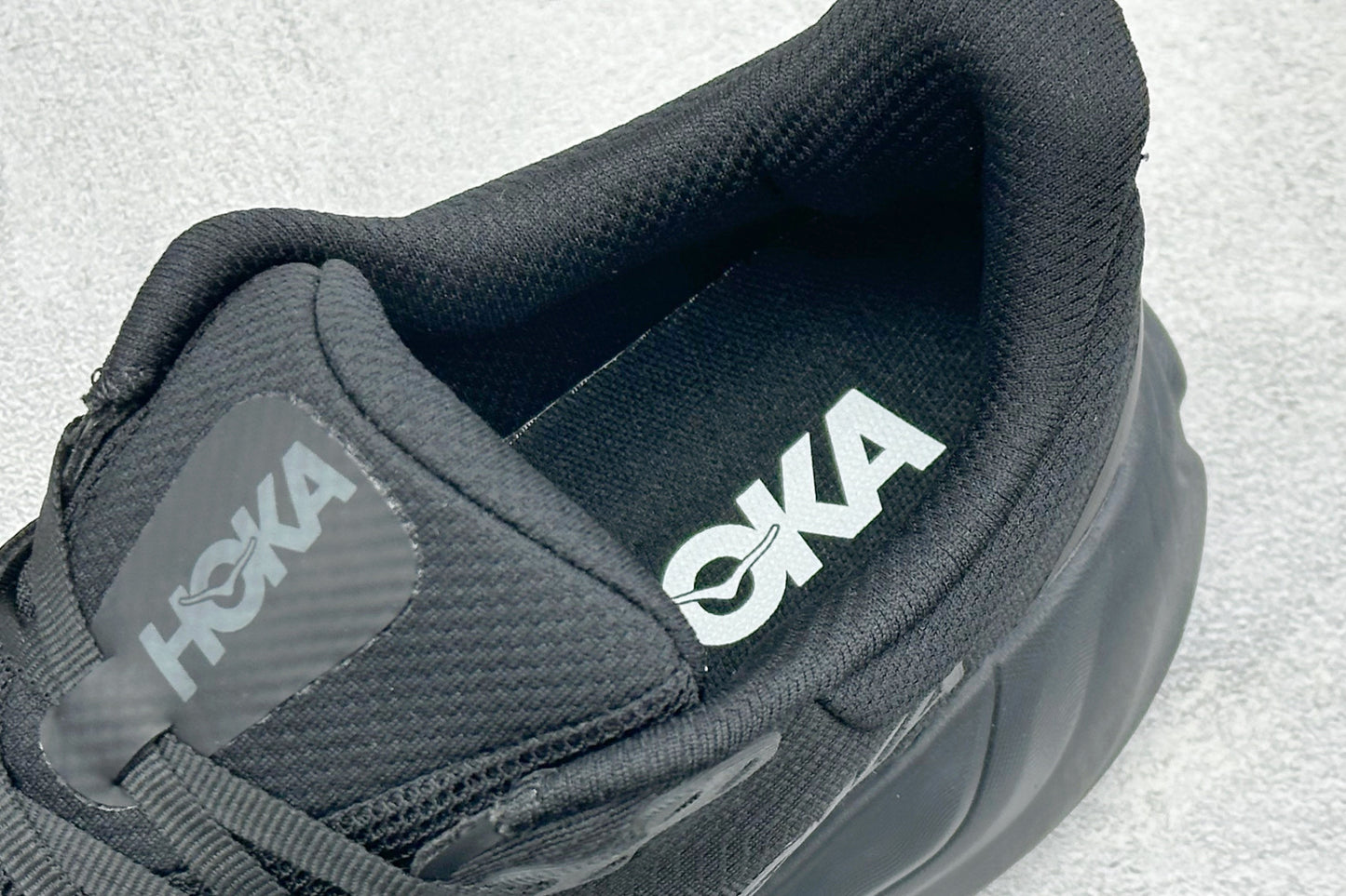 HOKA Arahi 8 Full Black All Black Stability Running Shoes