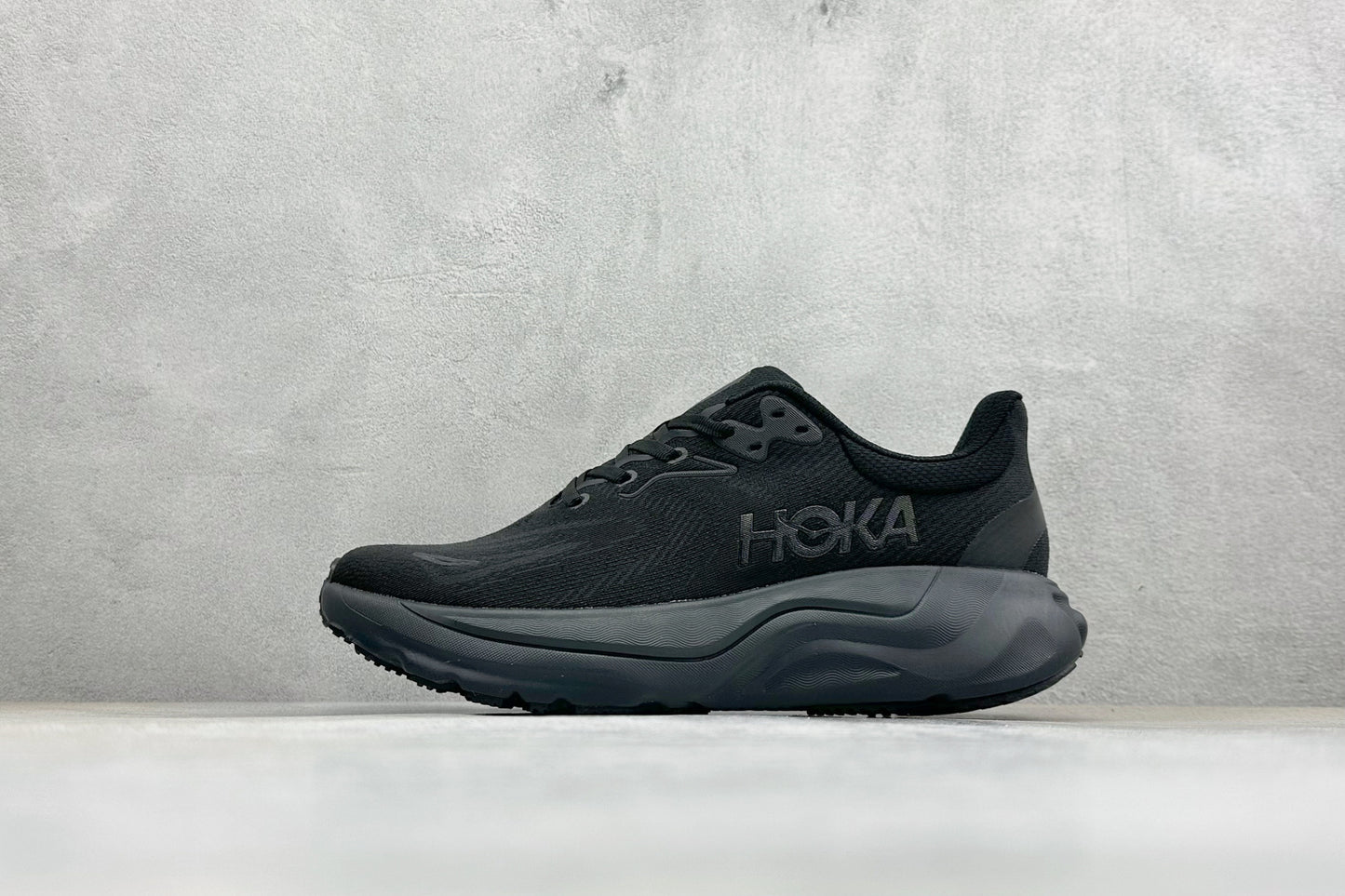 HOKA Arahi 8 Full Black All Black Stability Running Shoes