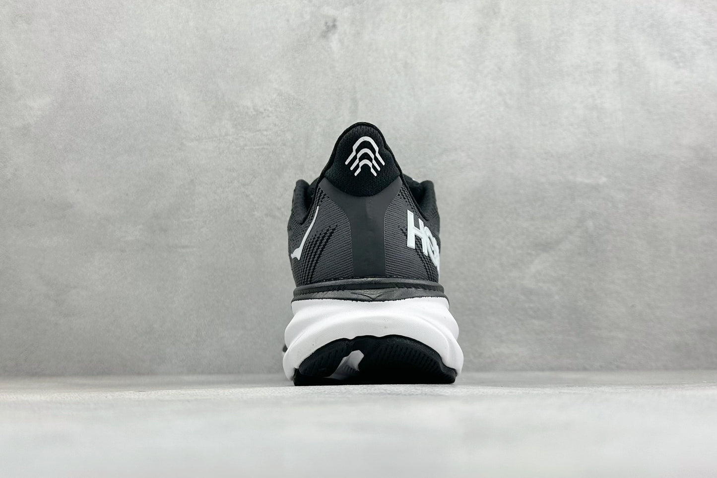 HOKA Clifton 9 Black