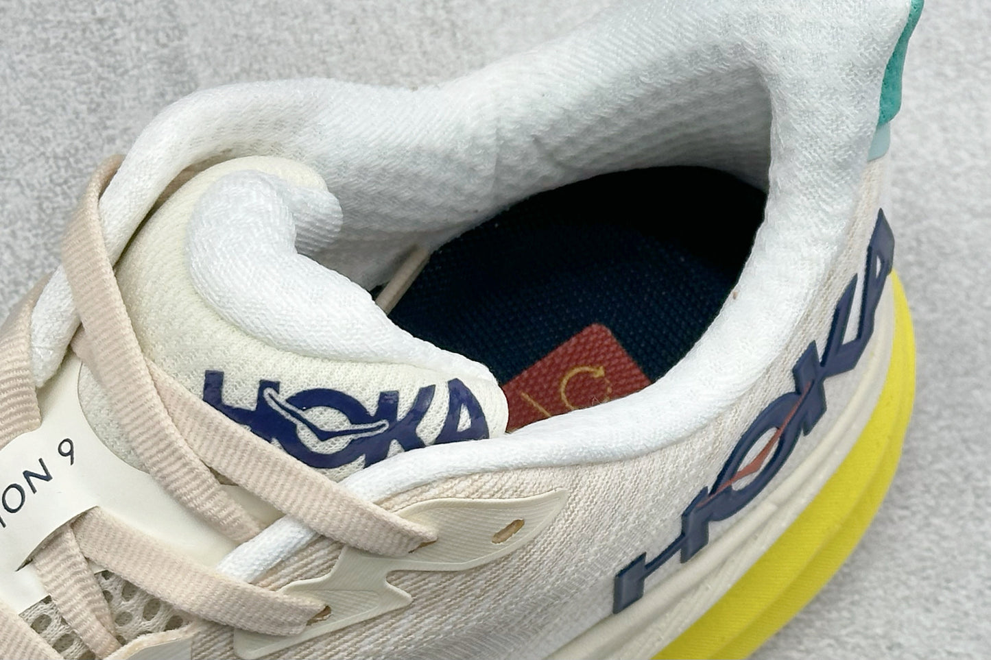 HOKA Clifton 9 Cream/Yellow Running Shoe
