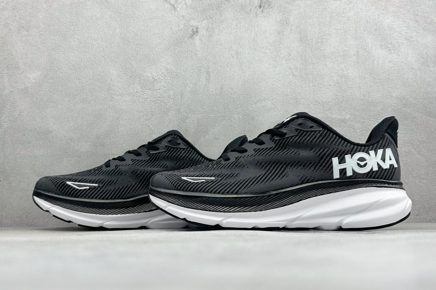 HOKA Clifton 9 Black