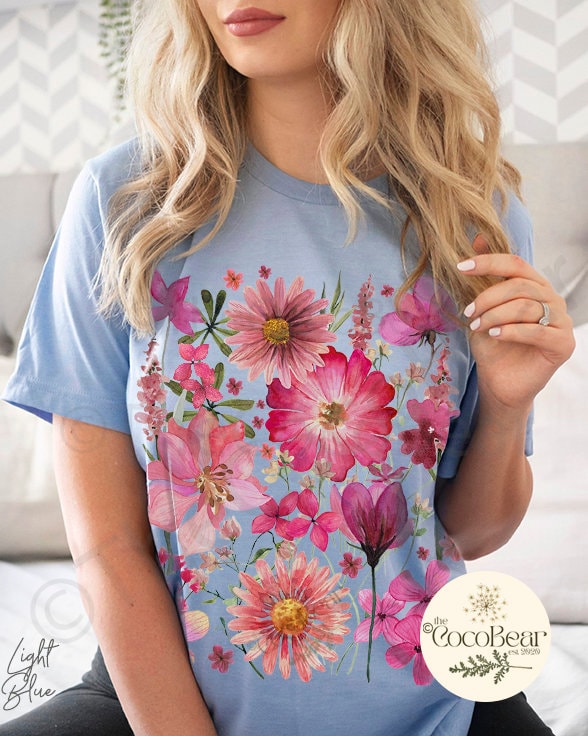Pressed Flowers Tshirt, Boho Wildflowers Cottagecore Shirt, Oversized Vintage Botanical Tee, Pastel Floral Nature Shirt, Garden Lover Gift