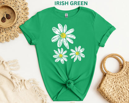 Daisy Shirt, Boho Floral Graphic Tee, Retro Aesthetic Flower Shirt, Spring Flower Trendy Summer Three  Daisy Shirt for Women and Youth Girl