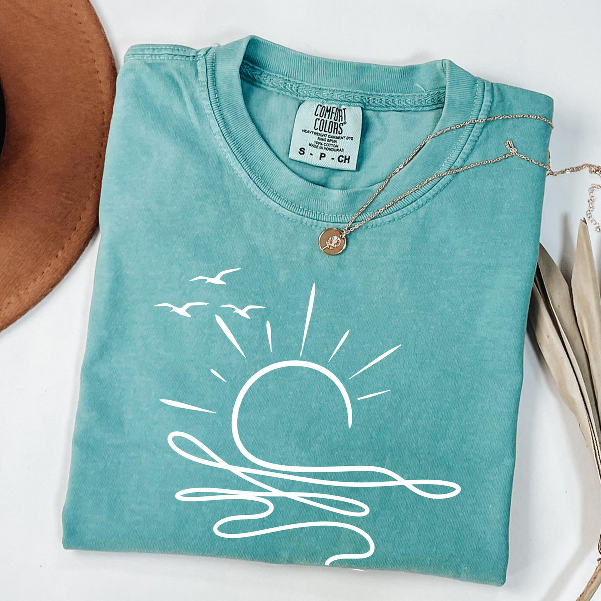 Comfort Colors Sun Ocean Shirt - Linear Graphic Boho Summer T Shirt - Trendy Beach Tee - Cute Minimalist Summer Tee
