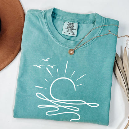 Comfort Colors Sun Ocean Shirt - Linear Graphic Boho Summer T Shirt - Trendy Beach Tee - Cute Minimalist Summer Tee