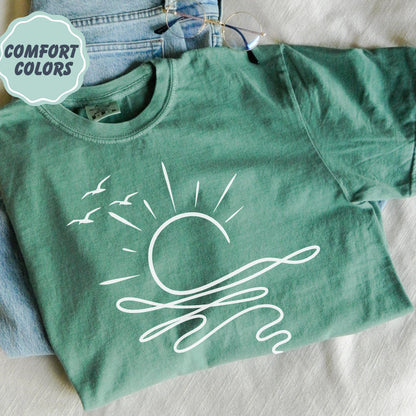 Comfort Colors Sun Ocean Shirt - Linear Graphic Boho Summer T Shirt - Trendy Beach Tee - Cute Minimalist Summer Tee