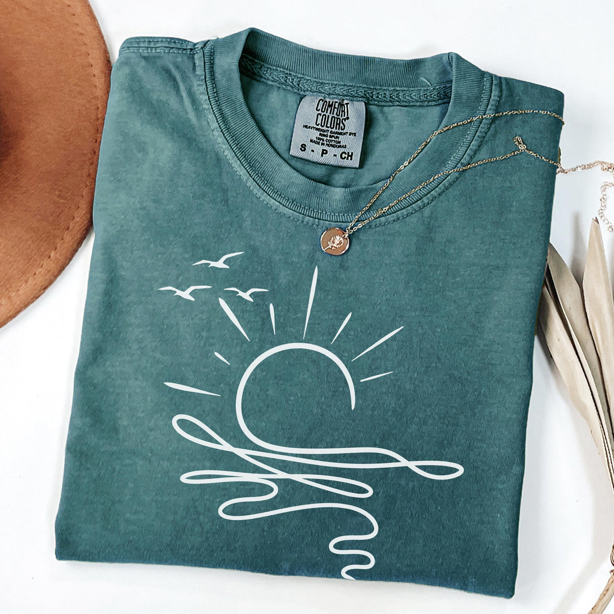 Comfort Colors Sun Ocean Shirt - Linear Graphic Boho Summer T Shirt - Trendy Beach Tee - Cute Minimalist Summer Tee
