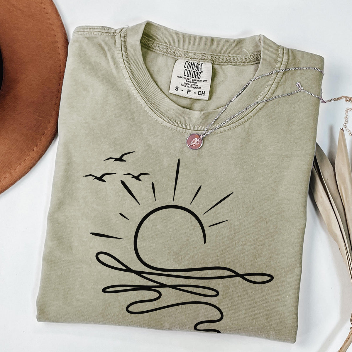 Comfort Colors Sun Ocean Shirt - Linear Graphic Boho Summer T Shirt - Trendy Beach Tee - Cute Minimalist Summer Tee